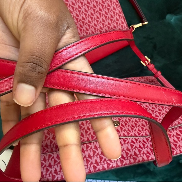 Michael Kors Red Signature Tote and Crossbody Trio - Picture 2 of 10